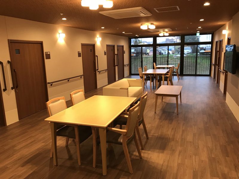 ライブラリ横浜日野_食堂2