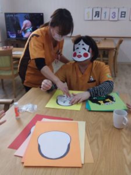 福笑いのレクリエーション