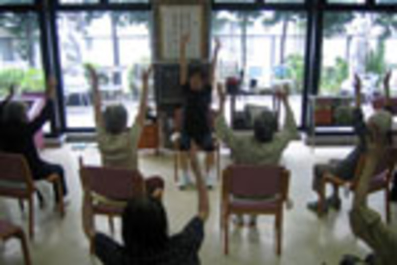 シニア体操の様子