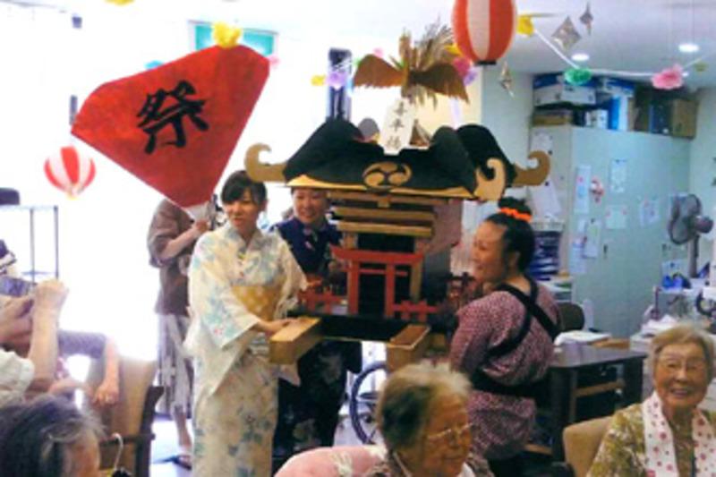 スタッフ本気の手づくり