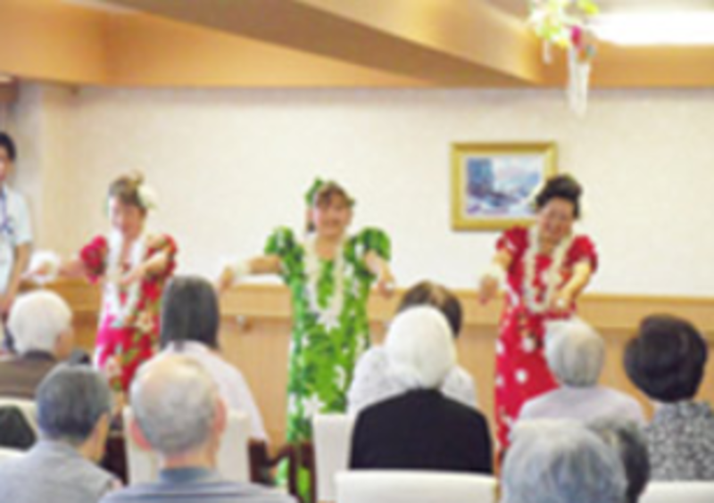 ボランティアによる演芸