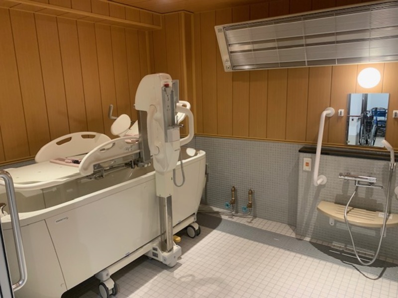 ストレッチャー浴