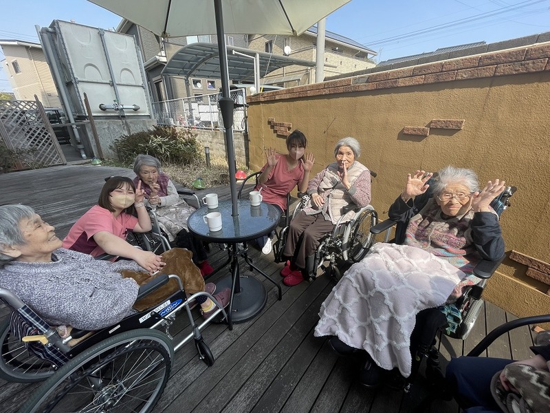 デッキでコーヒータイム