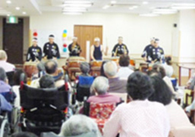 ボランティアによる演奏