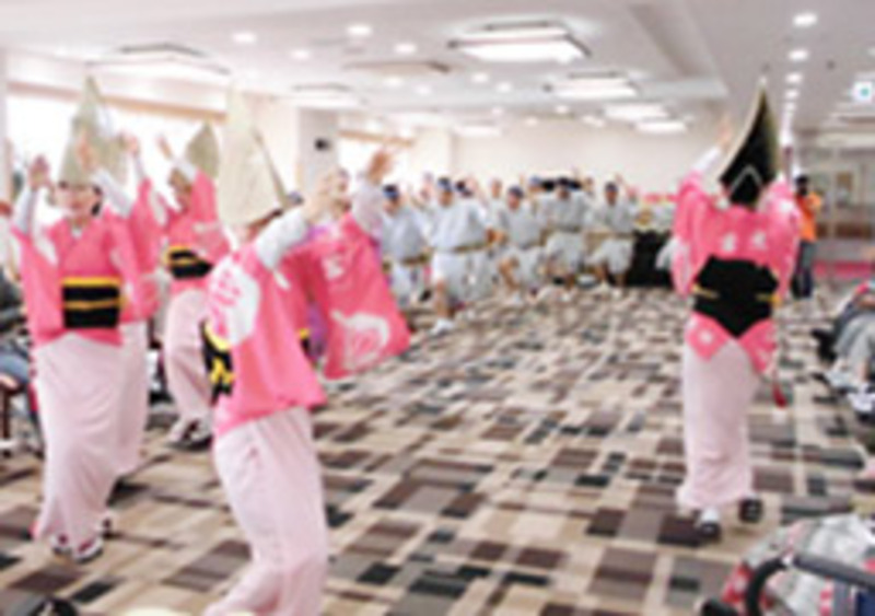 ボランティアによる演芸