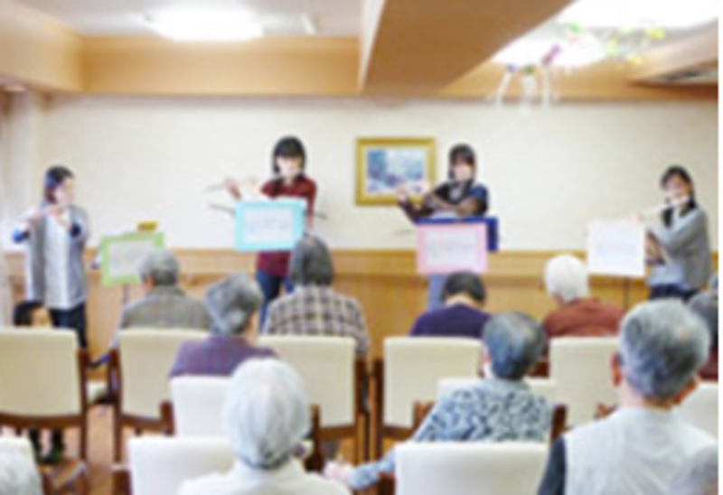 ボランティアによる演奏