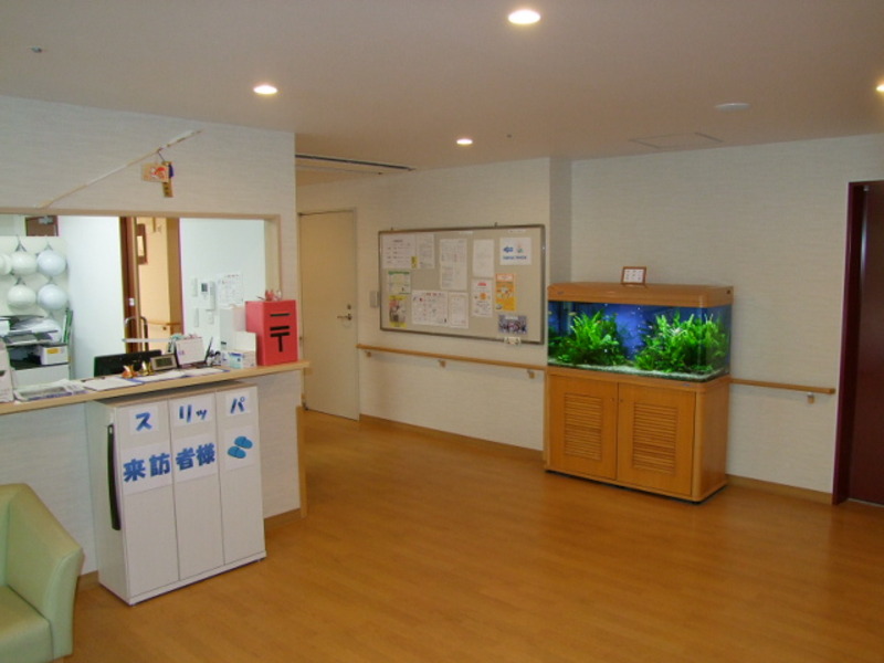 「サービス付き高齢者住宅」及び「特定施設入居者生活介護」（＝介護付き有料老人ホーム）