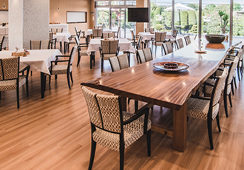 ダイニングレストラン