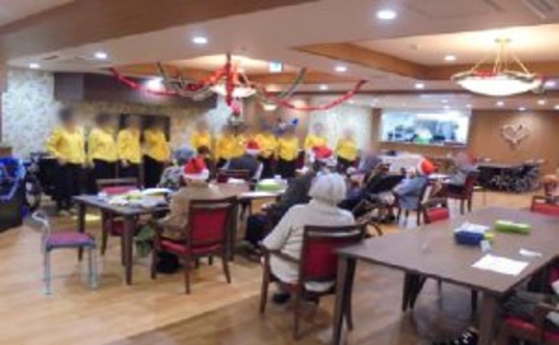 クリスマス会　合唱団をお迎えして