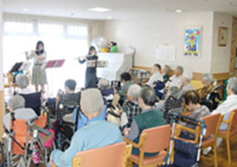 ボランティアによる演奏