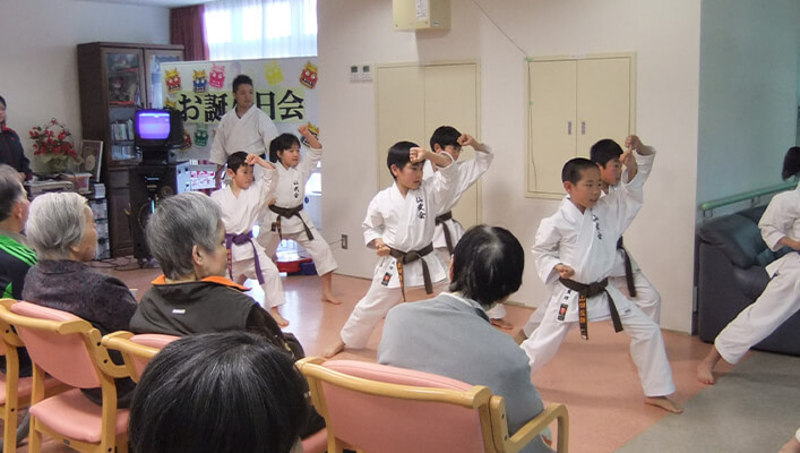 敬老園ナーシングヴィラ東船橋_空手