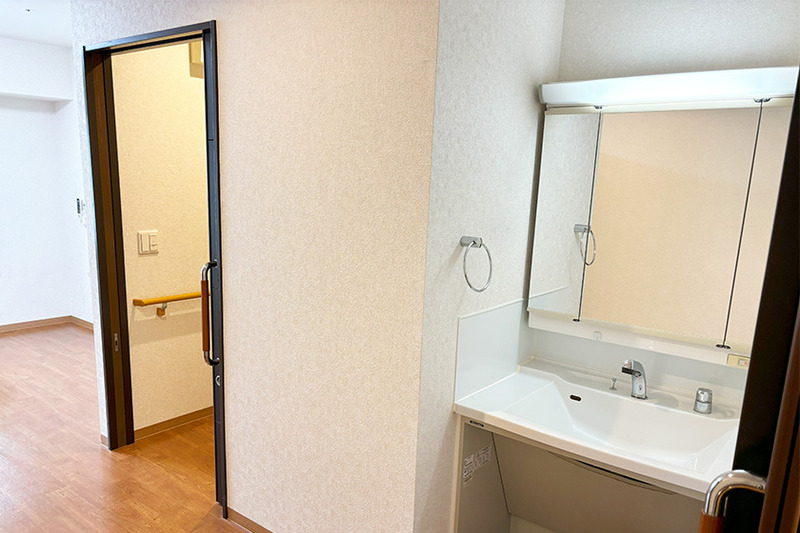 居室内トイレと洗面