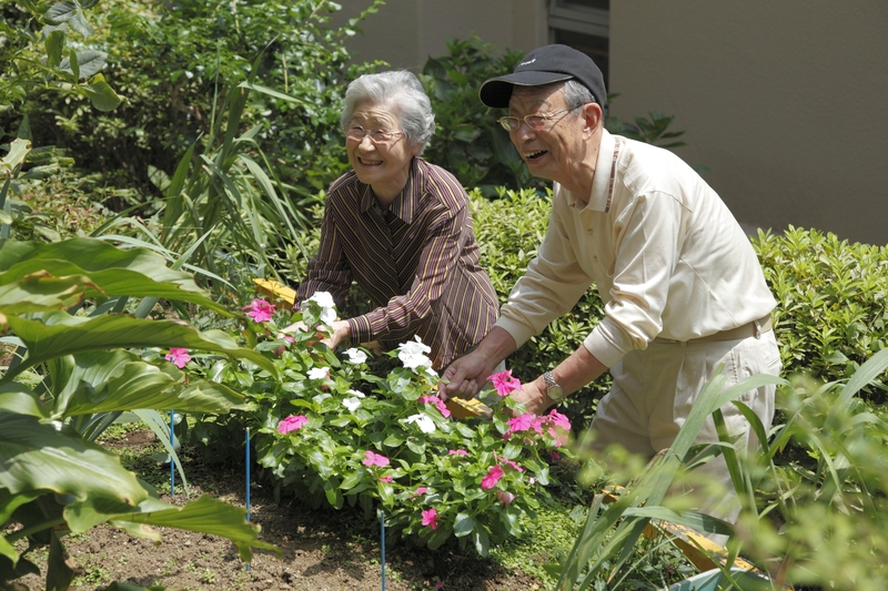 菜園でのご入居者